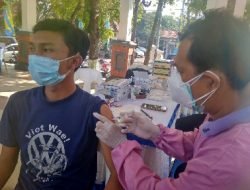 Pengurus KONI, Pelatih dan Atlet Cabor di Lamongan Mulai Divaksin