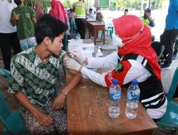 Tiga Pilar Lamongan Gelar Vaksinasi, Ribuan Santri Jadi Sasaran