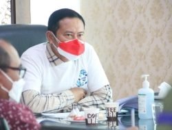 Pemkab Lamongan Manfaatkan Limbah TPST Samtaku Menjadi Bahan Kaos