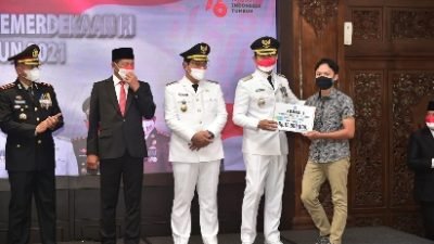 Tepat di HUT RI ke-76, Bupati Yuhronur Rilis Logo City Branding Lamongan