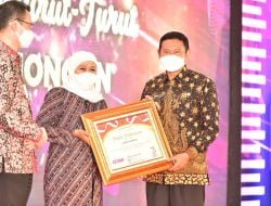 Tiga Kali Berturut-turut SAKIP Predikat A, Lamongan Terima Penghargaan