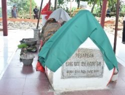 Makam Nyai Andong Sari Proses Pemugaran, Status Hak Pengelolaanya Dipertanyakan