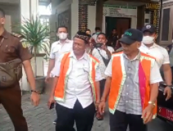 Kesandung Pengurusan Sertifikat Warga, Kades dan Pengacara Ini Ditahan Kejari Lamongan