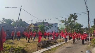 Berikan Semangat Peserta, PDI Perjuangan Lamongan Berikan Doorprize di Gebyar Senam Sicita