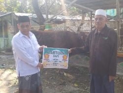 Prabowo Subianto Salurkan Hewan Kurban ke Ponpes Sunan Drajat Lamongan