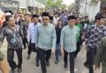 Ghofur-Firosya, Pasangan yang Daftar Pertama ke KPU Lamongan Sambil Jalan Kaki Diiringi Hadrah