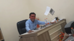 Arogansi Kades di Lamongan Gebrak Meja Saat Ditanya Warga, Kades Berdalih Dilarang Atasan