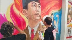 Delapan Belas Tim Peserta Festival Sulap Kantor DPC PDI Perjuangan Lamongan  Jadi Galeri Mural
