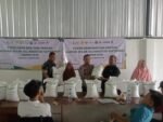 Babinsa Kawal Penyaluran Bantuan Pangan untuk 526 KPM di Kecamatan Turi Lamongan
