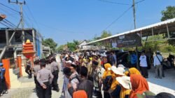 Ratusan Guru di Lamongan Gelar Aksi Damai, Desak Kasus Kekerasan Diusut Tuntas